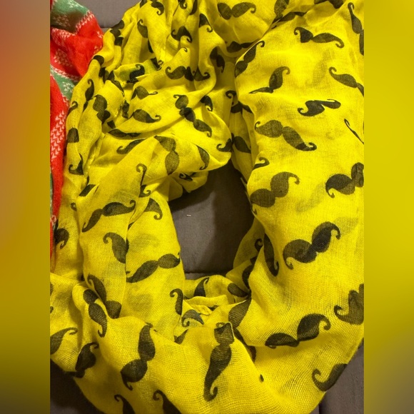 Infinity Scarves Set - Picture 2 of 6